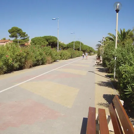Apartment Amazing In Argeles Sur With Kitchen
